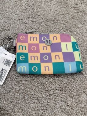 Lululemon Clippable Card Pouch - Checkered/Vapor (SOLD OUT ITEM)